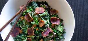 kale_salad with potato slices